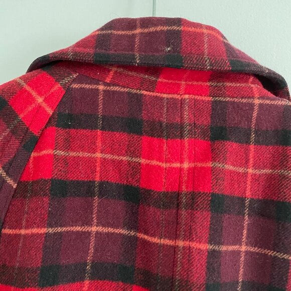 Chris and Jaime Red and Black Woman Checkered Coat Size L - Picture 7 of 7